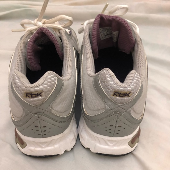 Purple and silver Reebok hexride sneakers! Size mens 9. - Picture 4 of 8